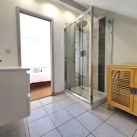 Ecu - 6 Pers - Centre-ville - Lumineux Hébergement de vacances Reims