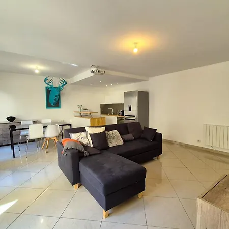 Ecu - 6 Pers - Centre-ville - Lumineux Reims