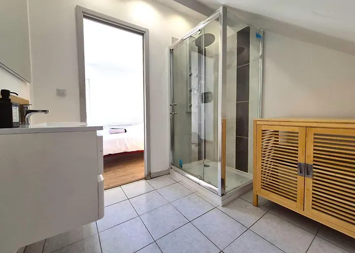 Ecu - 6 Pers - Centre-ville - Lumineux Hébergement de vacances Reims