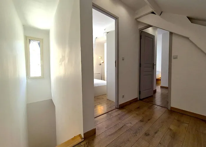 Hébergement de vacances Ecu - 6 Pers - Centre-ville - Lumineux