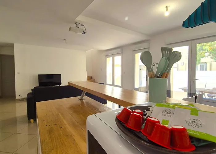 Ecu - 6 Pers - Centre-ville - Lumineux Hébergement de vacances