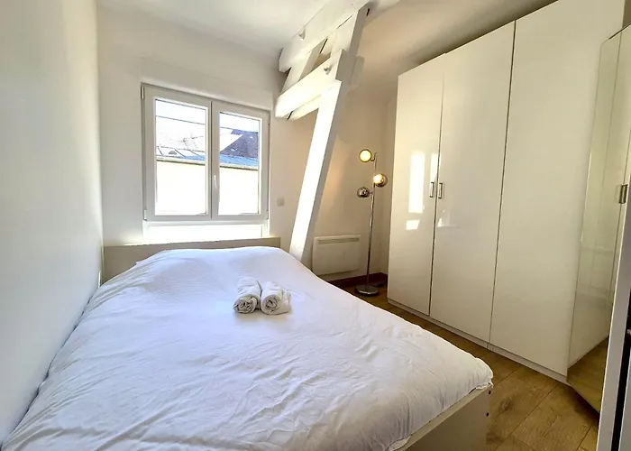 Hébergement de vacances Ecu - 6 Pers - Centre-ville - Lumineux