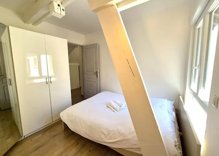 Ecu - 6 Pers - Centre-ville - Lumineux Hébergement de vacances Reims